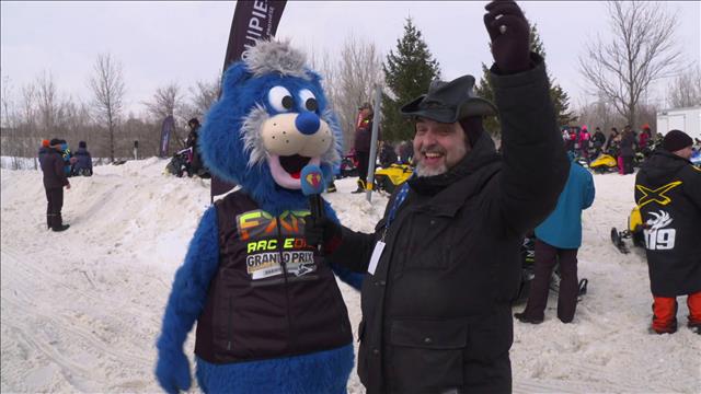 Une course de motoneige pour faire briller la ville