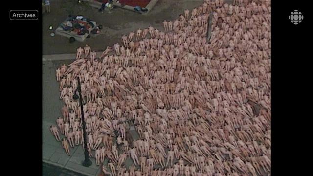 2001 : Montréal se met à nu pour Spencer Tunick